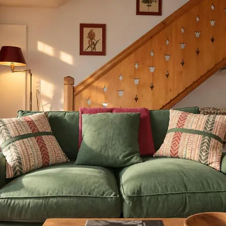 Cozy With Mountain Scenery Appartement Gstaad