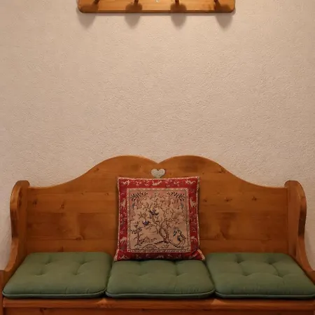 Cozy With Mountain Scenery Appartement